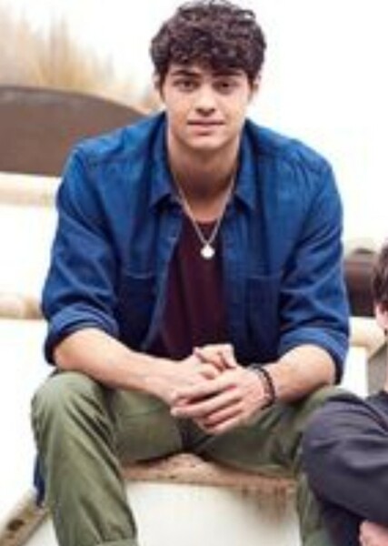Noah Centineo photo