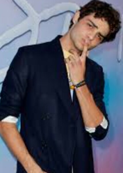 Noah Centineo photo