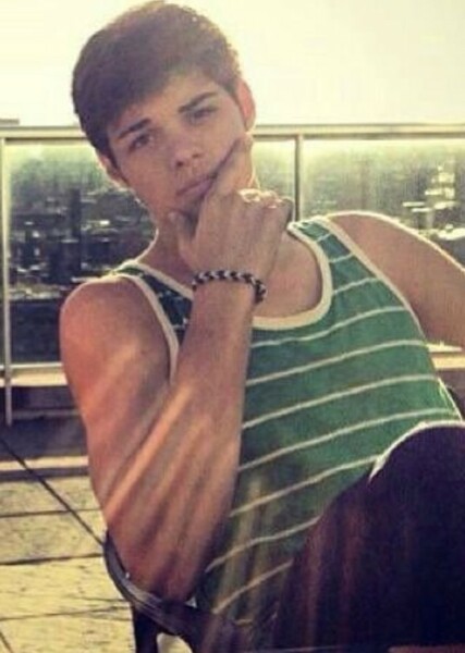 Noah Centineo photo