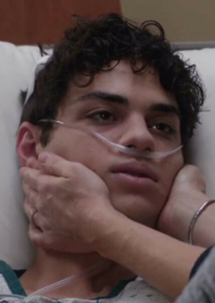 Noah Centineo photo