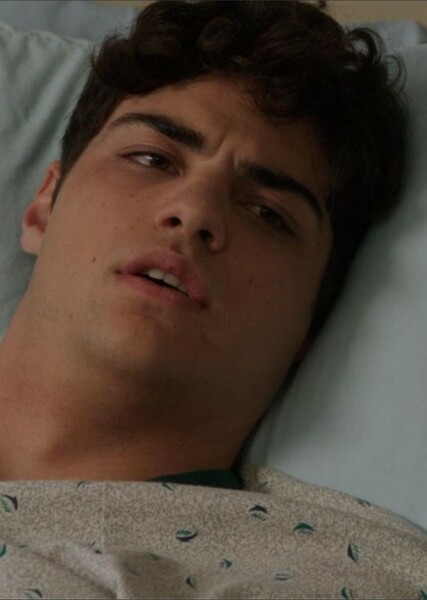 Noah Centineo photo