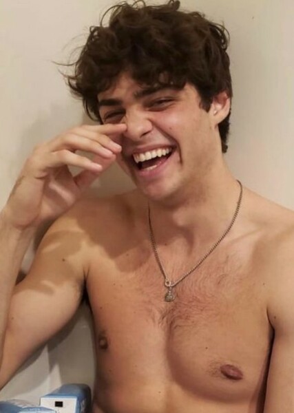 Noah Centineo photo
