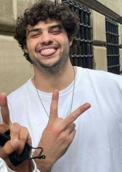 Noah Centineo photo