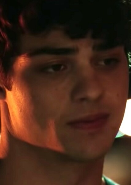 Noah Centineo photo