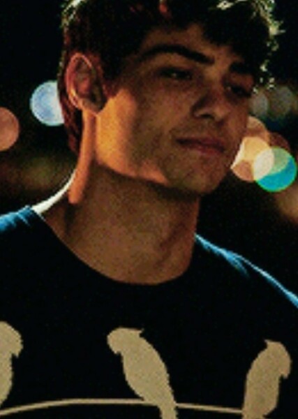Noah Centineo photo