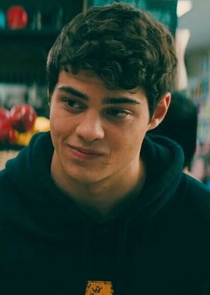Noah Centineo photo