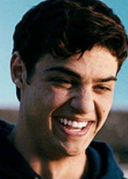 Noah Centineo photo
