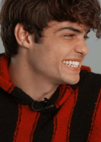 Noah Centineo photo