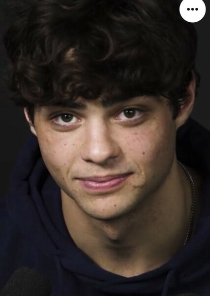 Noah Centineo photo