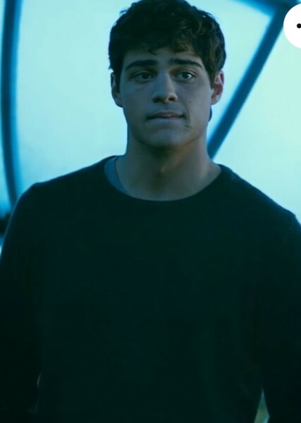 Noah Centineo photo