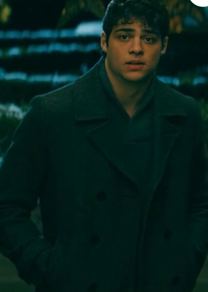 Noah Centineo photo