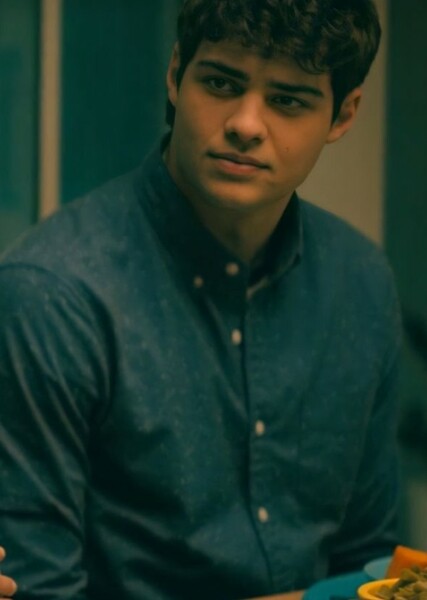 Noah Centineo photo