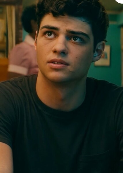 Noah Centineo photo