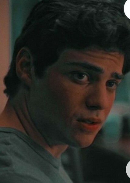 Noah Centineo photo