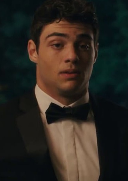 Noah Centineo photo