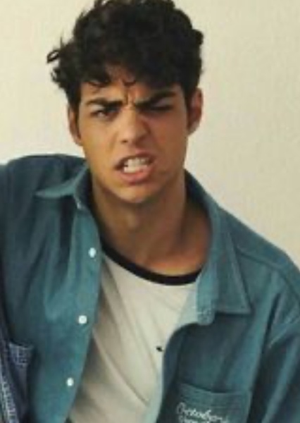Noah Centineo photo