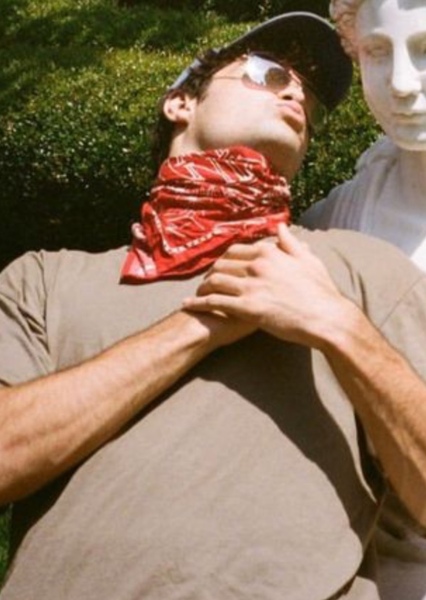 Noah Centineo photo