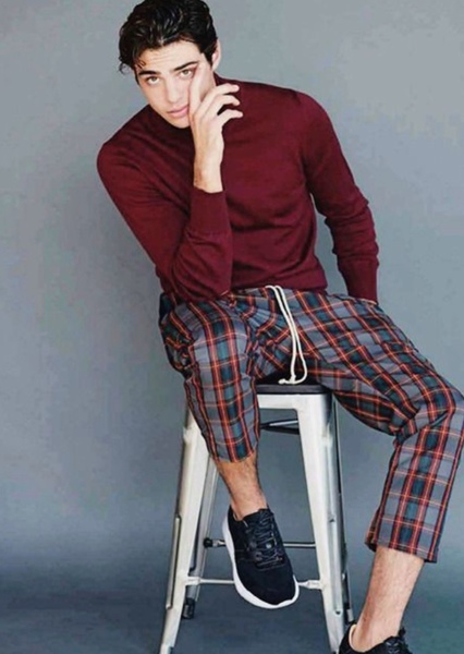 Noah Centineo photo