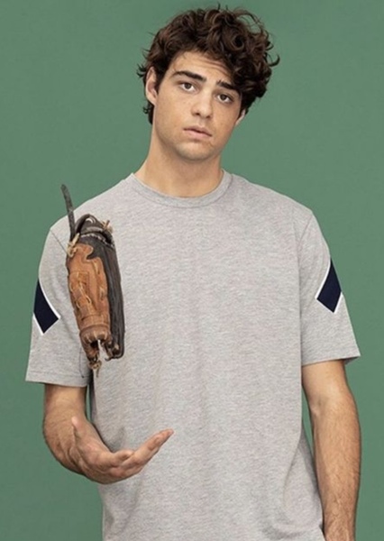 Noah Centineo photo