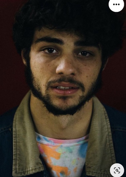 Noah Centineo photo