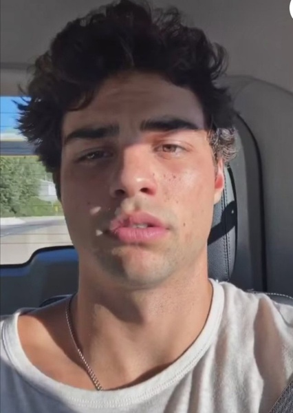 Noah Centineo photo