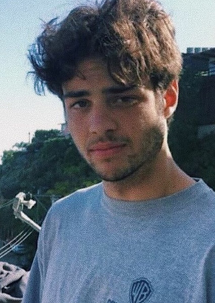 Noah Centineo photo