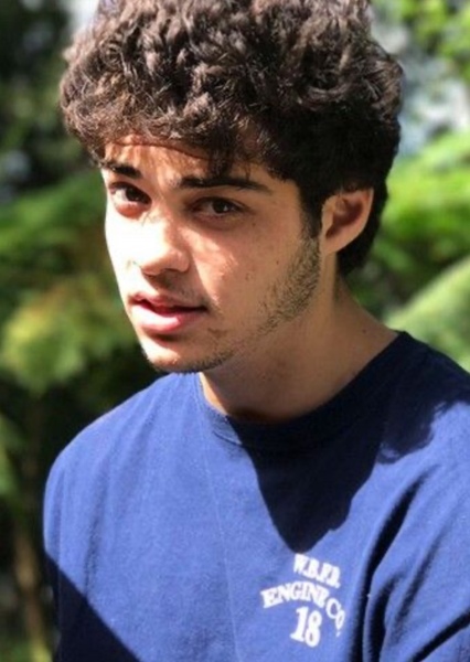 Noah Centineo photo