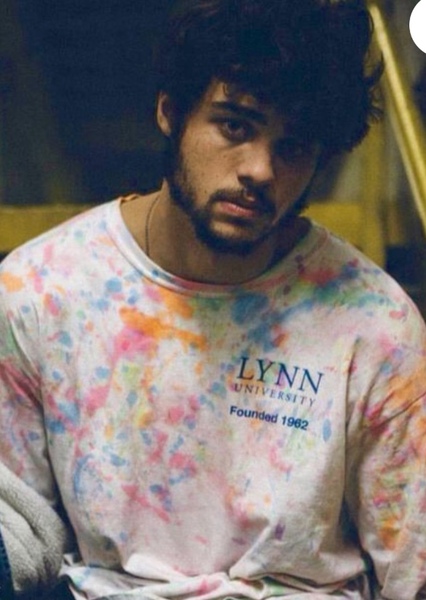 Noah Centineo photo