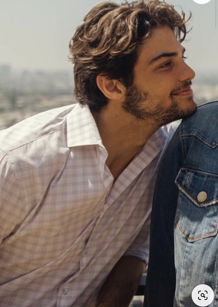 Noah Centineo photo