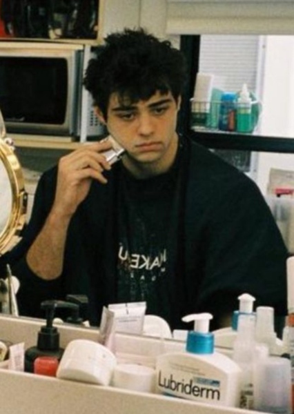 Noah Centineo photo