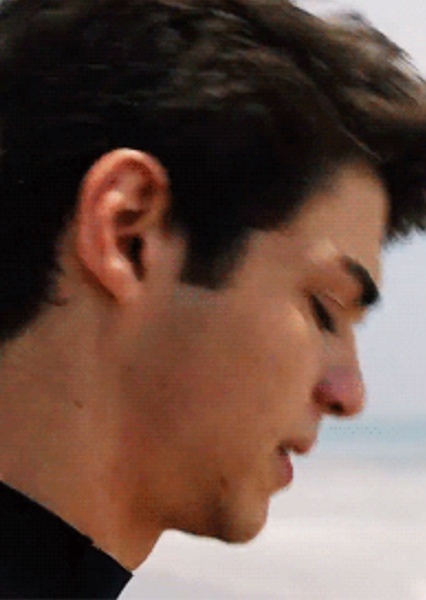 Noah Centineo photo