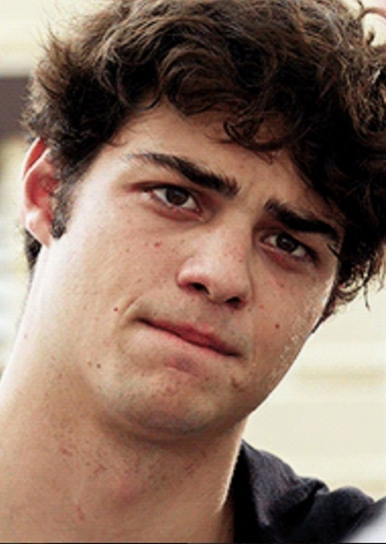 Noah Centineo photo