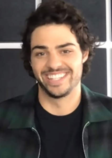 Noah Centineo photo