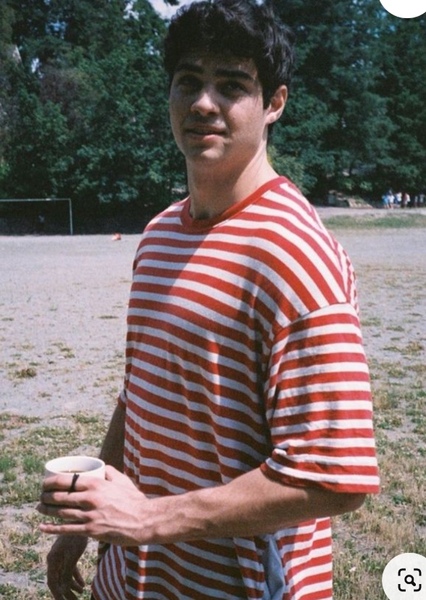 Noah Centineo photo