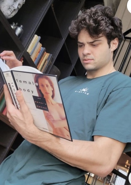 Noah Centineo photo