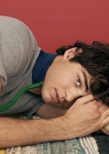 Noah Centineo photo