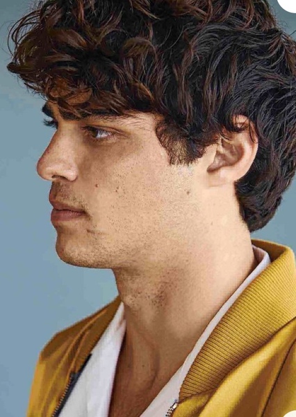 Noah Centineo photo