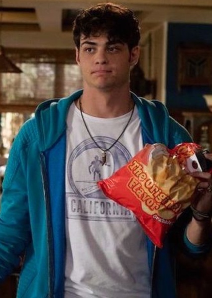 Noah Centineo photo