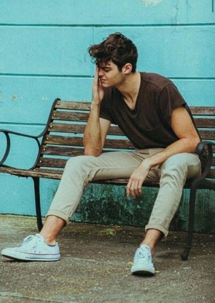 Noah Centineo photo