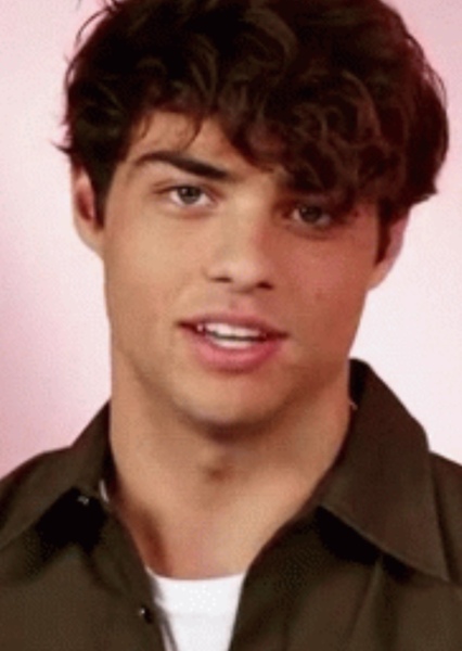 Noah Centineo photo