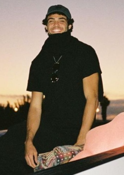 Noah Centineo photo
