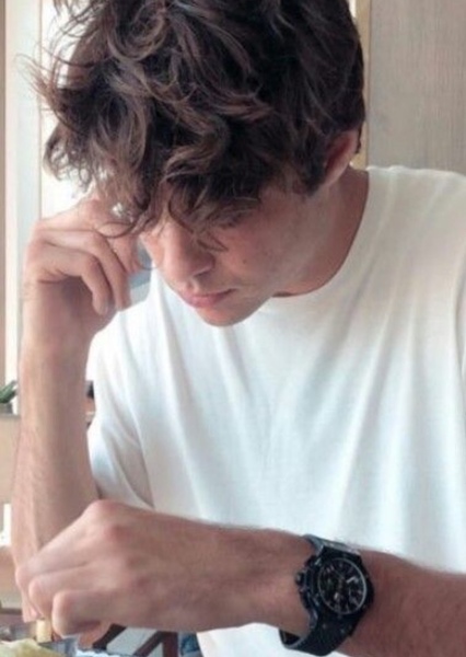 Noah Centineo photo