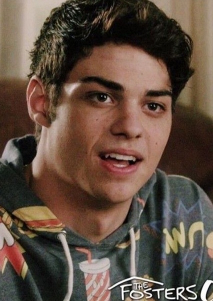 Noah Centineo photo