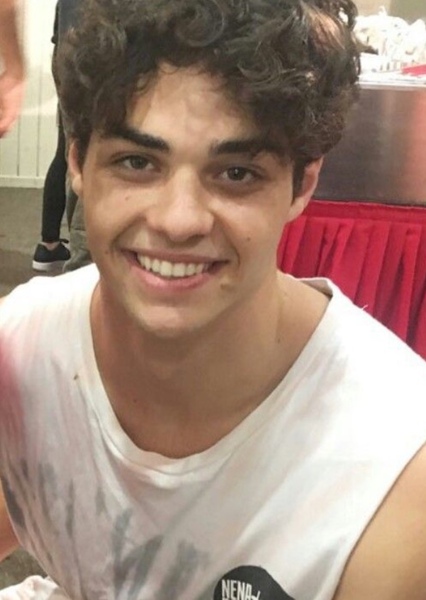 Noah Centineo photo