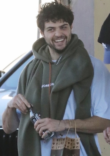 Noah Centineo photo