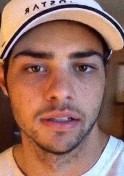 Noah Centineo photo