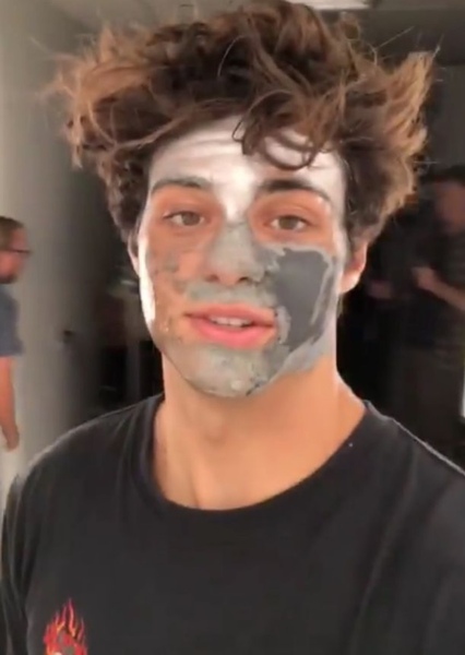 Noah Centineo photo