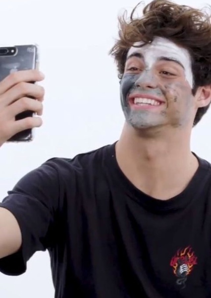 Noah Centineo photo