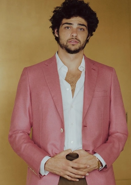 Noah Centineo photo