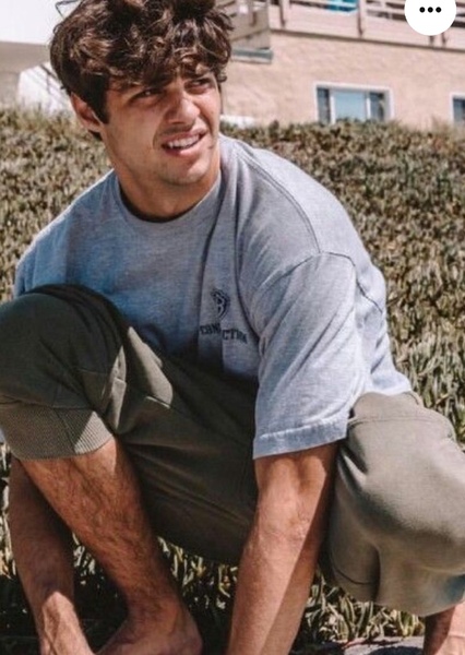Noah Centineo photo